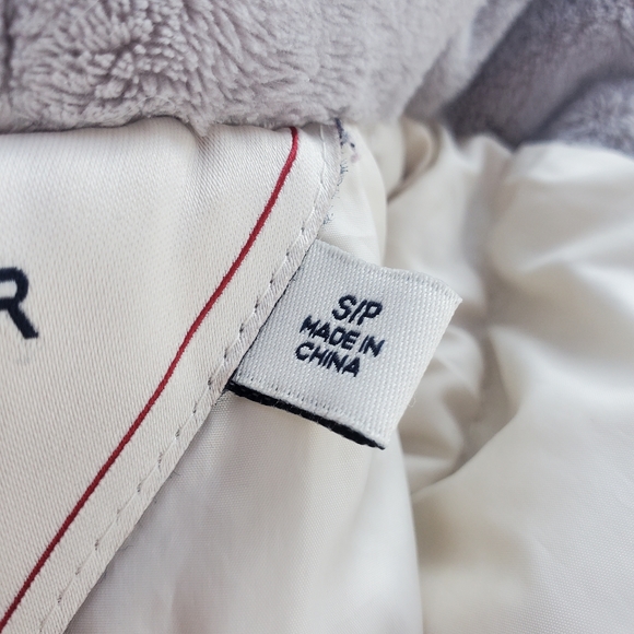 Tommy Hilfiger Women's Down Filled Coat Size SP Good Condition - Picture 15 of 16